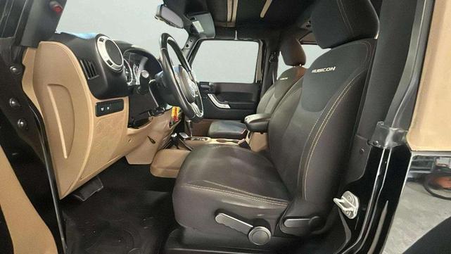 Photo of 2015 Black Clearcoat Jeep Wrangler