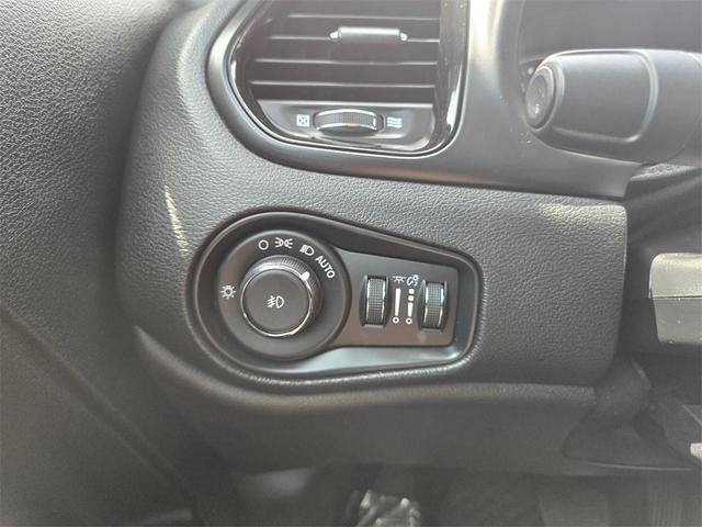 Photo of 2018 Black Jeep Renegade