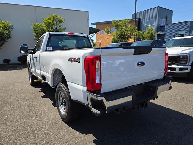 Photo of 2025 Oxford White Ford F-250