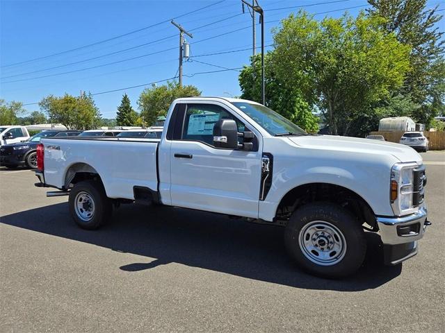 Photo of 2025 Oxford White Ford F-250