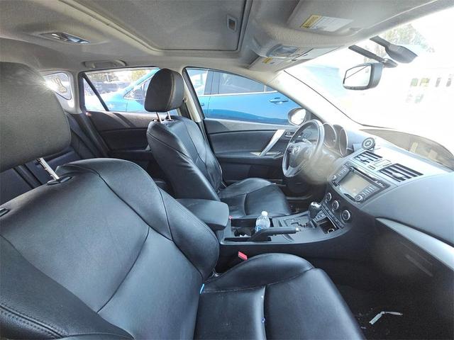 Photo of 2013 Graphite Mica Mazda Mazda3