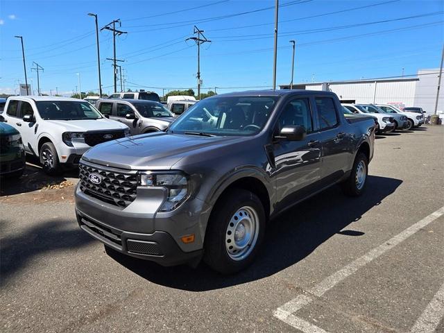 Photo of 2025 Carbonized Gray Metallic Ford Maverick