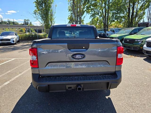 Photo of 2025 Carbonized Gray Metallic Ford Maverick