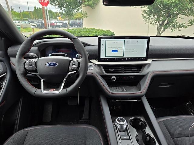 Photo of 2025 Vapor Blue Metallic Ford Explorer