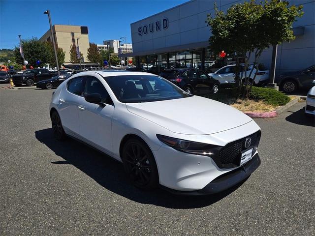 Photo of 2021 Snowflake White Pearl Mazda Mazda3