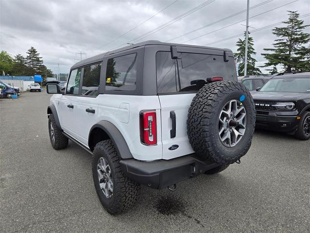 Photo of 2025 Oxford White Ford Bronco