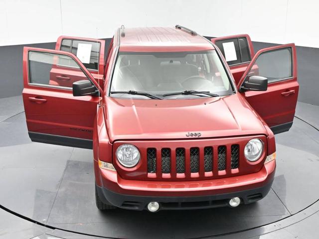 Photo of 2015 Red Jeep Patriot