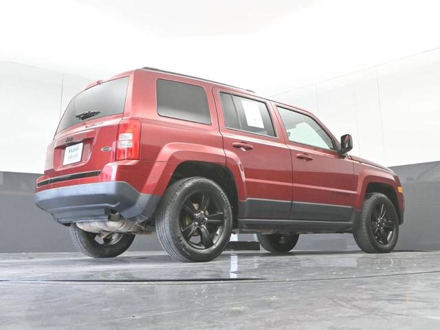 Photo of 2015 Red Jeep Patriot