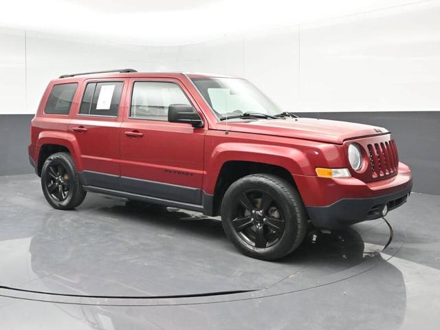 Photo of 2015 Red Jeep Patriot