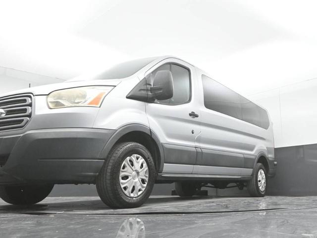 Photo of 2016 Gray Ford Transit-350