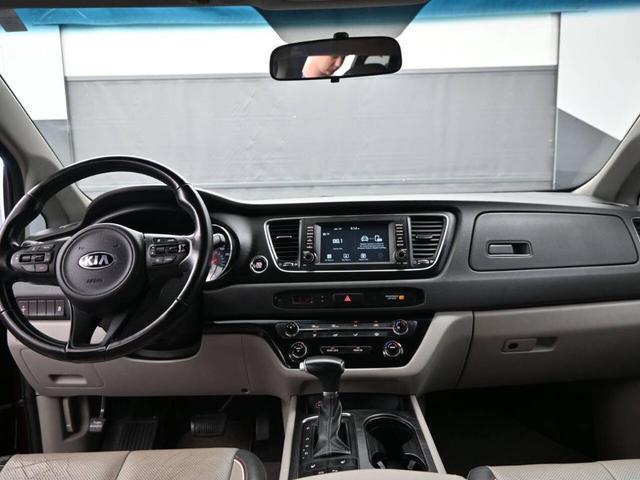 Photo of 2018 Maroon Kia Sedona