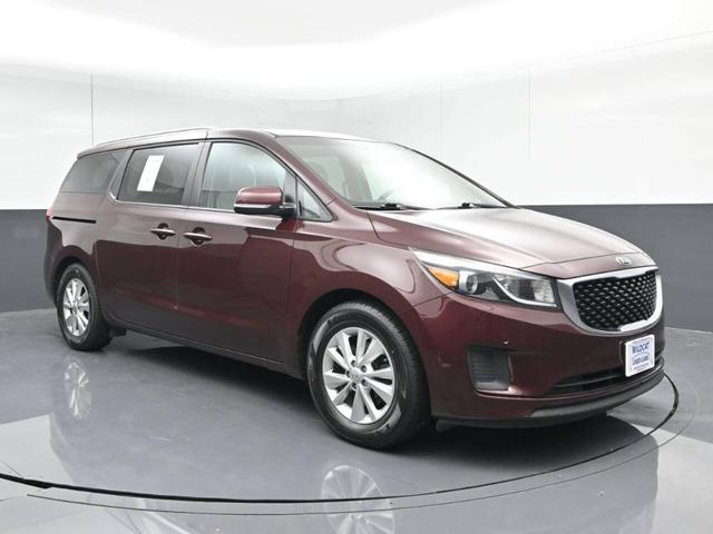 Photo of 2018 Maroon Kia Sedona