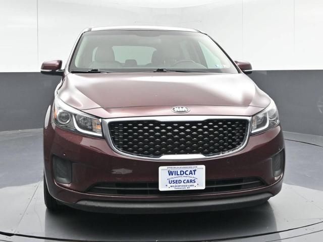 Photo of 2018 Maroon Kia Sedona
