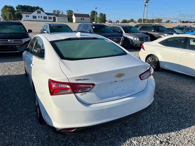 Photo of 2020 White Chevrolet Malibu