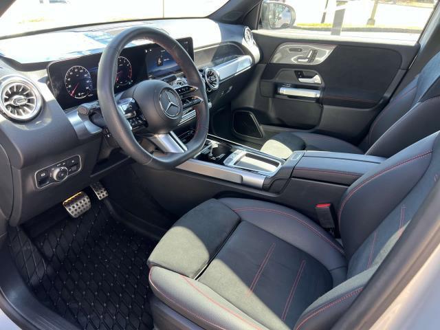 Photo of 2024 Iridium Silver Metallic Mercedes-Benz GLB 250
