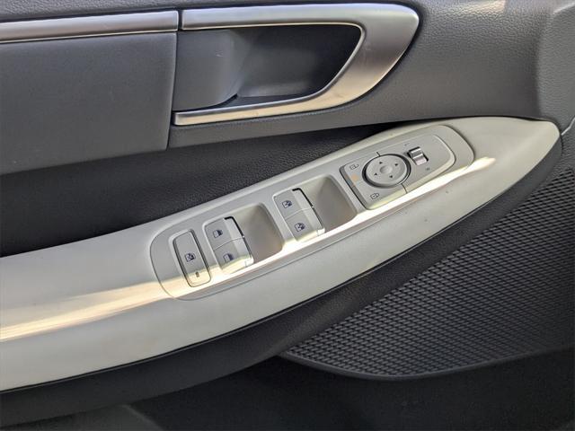 Photo of 2024 Portofino Gray Hyundai SONATA Hybrid