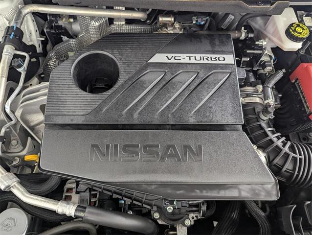 Photo of 2023 Pearl White Tricoat Nissan Rogue