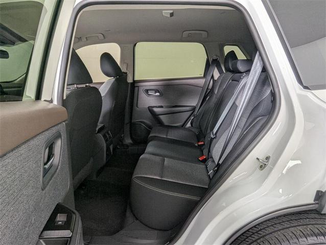 Photo of 2023 Pearl White Tricoat Nissan Rogue