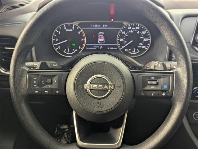 Photo of 2023 Pearl White Tricoat Nissan Rogue