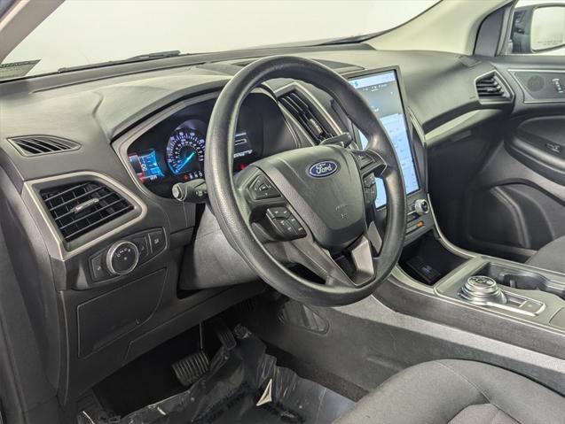 Photo of 2022 Agate Black Metallic Ford Edge