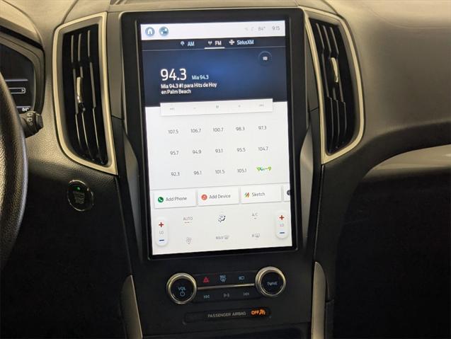 Photo of 2022 Agate Black Metallic Ford Edge