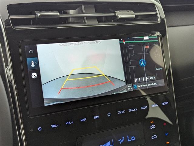 Photo of 2024 Black Pearl Hyundai TUCSON Hybrid