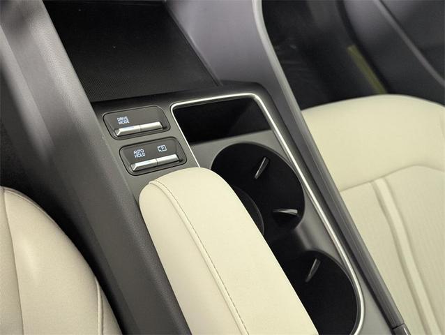 Photo of 2025 Abyss Black Hyundai SONATA