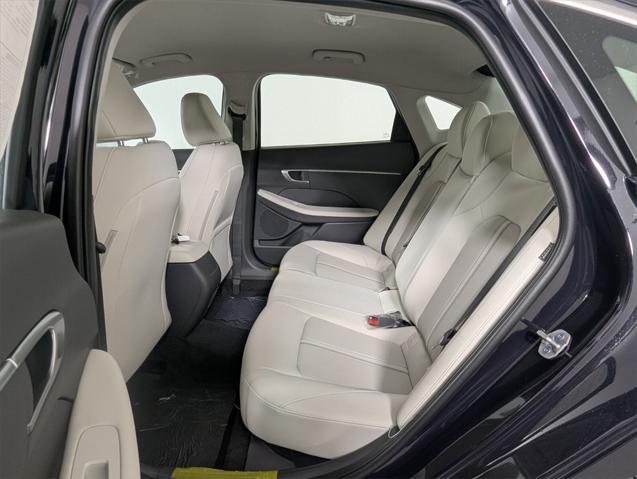 Photo of 2025 Carbon Blue Hyundai SONATA