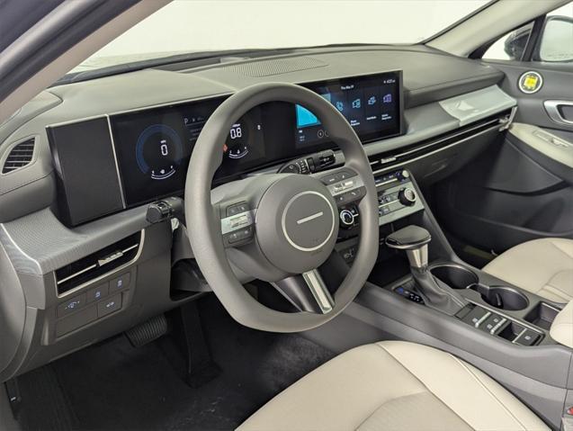 Photo of 2025 Carbon Blue Hyundai SONATA