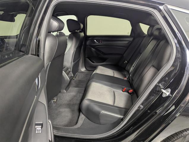 Photo of 2022 Crystal Black Pearl Honda Accord