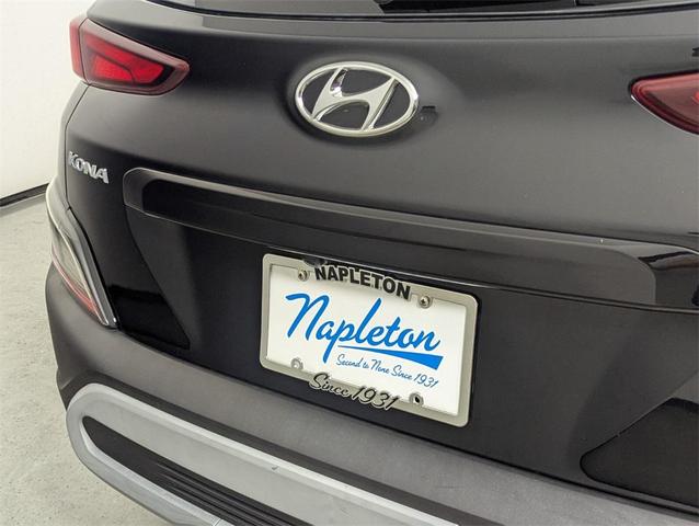 Photo of 2023 Abyss Black Pearl Hyundai KONA