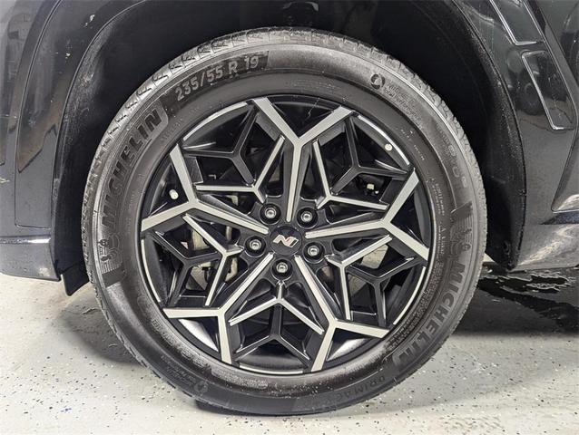 Photo of 2024 Black Pearl Hyundai TUCSON Hybrid