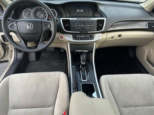 Photo of 2015 Tan Honda Accord