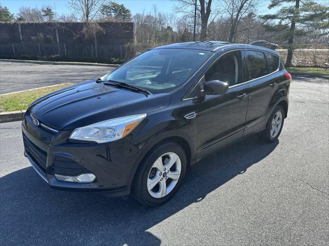 Photo of 2016 Black Ford Escape