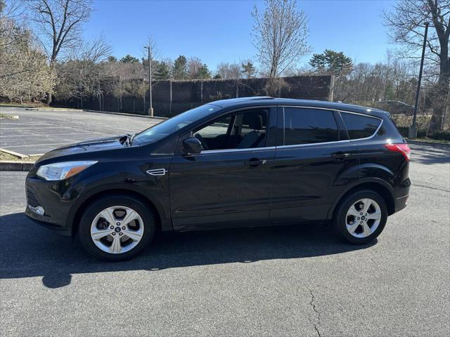 Photo of 2016 Black Ford Escape