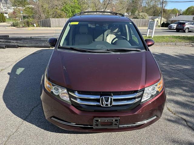 Photo of 2014 Burgundy Honda Odyssey