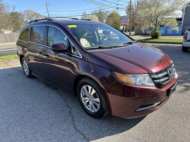 Photo of 2014 Burgundy Honda Odyssey
