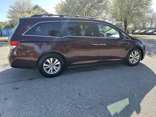 Photo of 2014 Burgundy Honda Odyssey