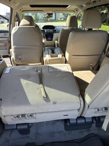 Photo of 2014 Burgundy Honda Odyssey
