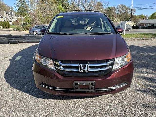 Photo of 2014 Burgundy Honda Odyssey