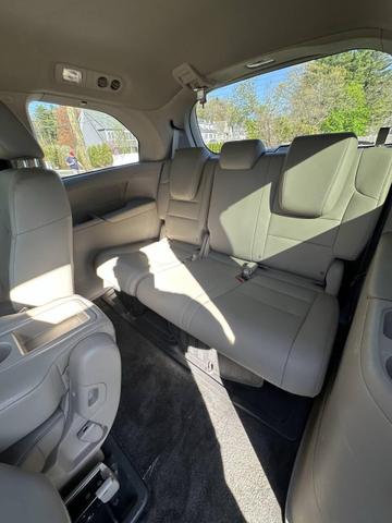 Photo of 2014 Burgundy Honda Odyssey