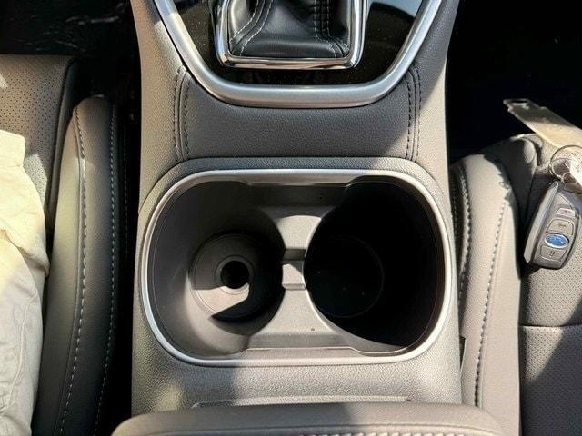 Photo of 2025 Ice Silver Subaru Outback