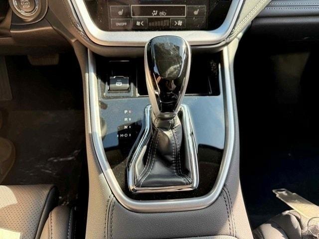 Photo of 2025 Ice Silver Subaru Outback