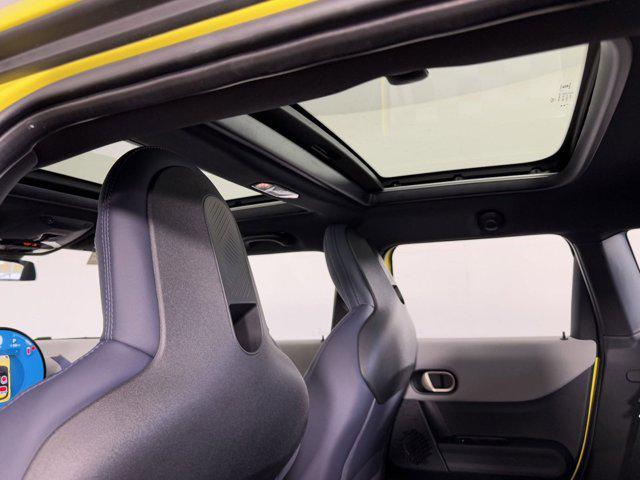 Photo of 2025 Yellow MINI Hardtop