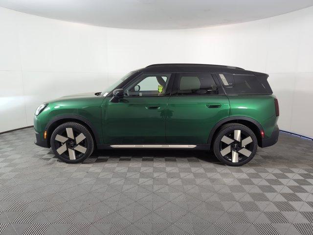 Photo of 2025 British Racing Green IV Metallic MINI Countryman
