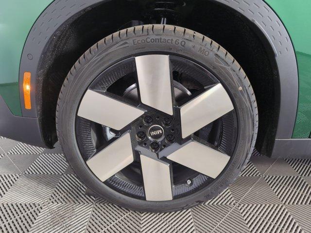 Photo of 2025 British Racing Green IV Metallic MINI Countryman
