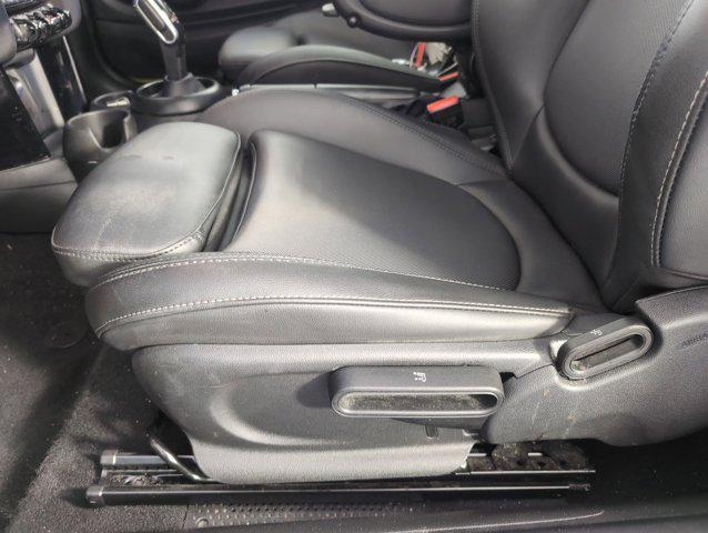 Photo of 2023 Yellow MINI Hardtop