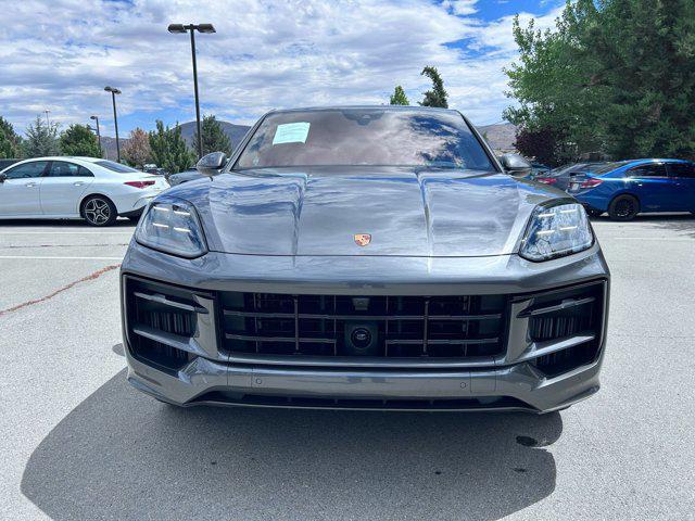 Photo of 2025 Quartzite Grey Met Porsche Cayenne