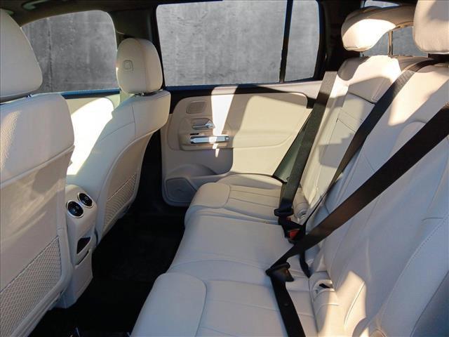 Photo of 2025 Night Black Mercedes-Benz GLB 250