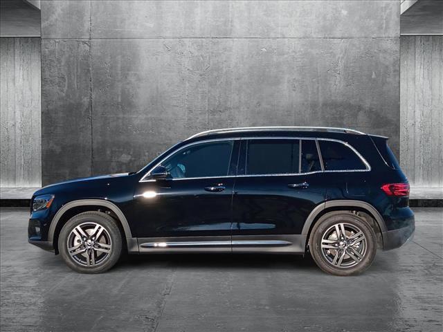 Photo of 2025 Night Black Mercedes-Benz GLB 250